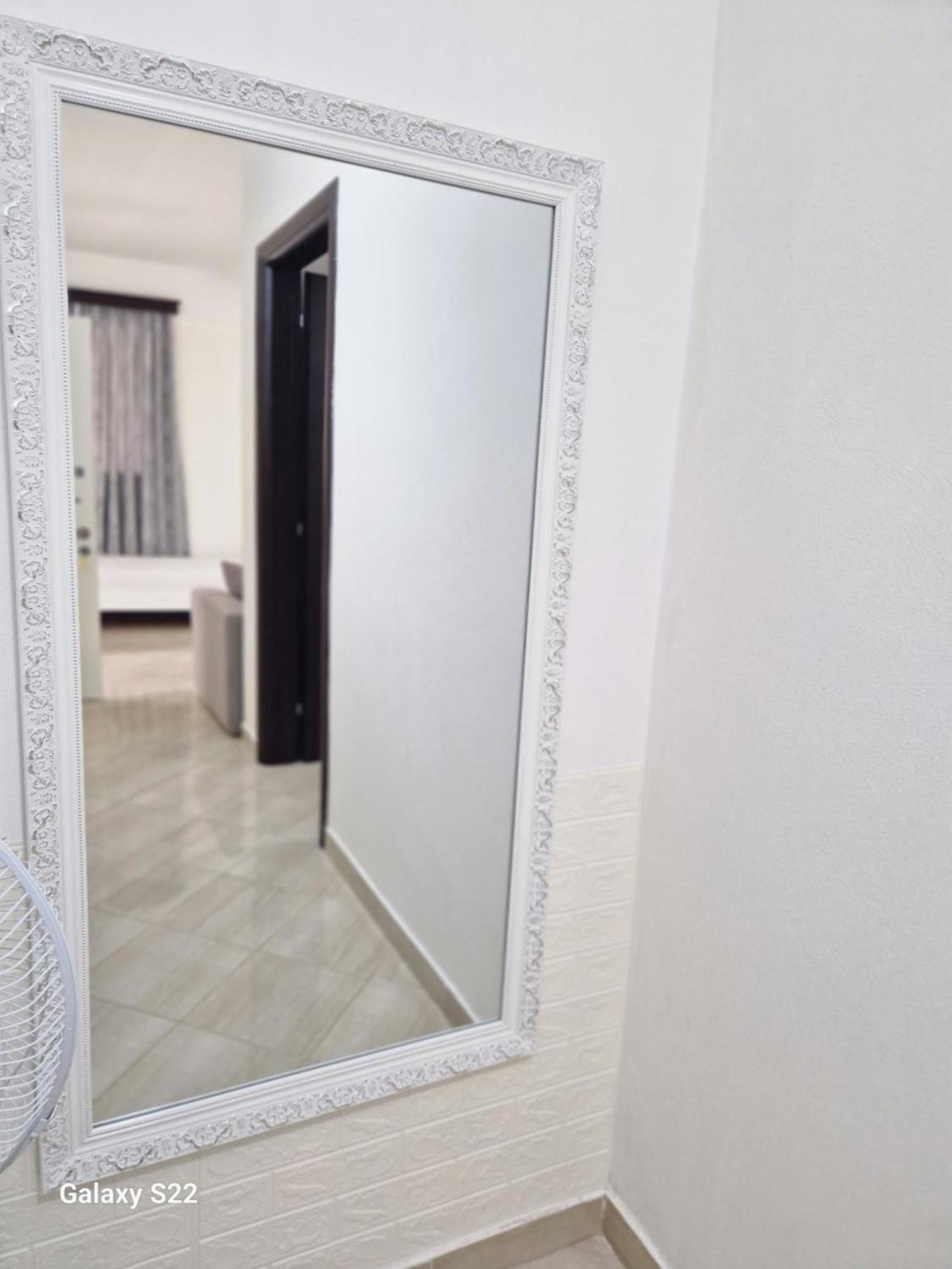 Sala Apartment'S Sarande Bagian luar foto