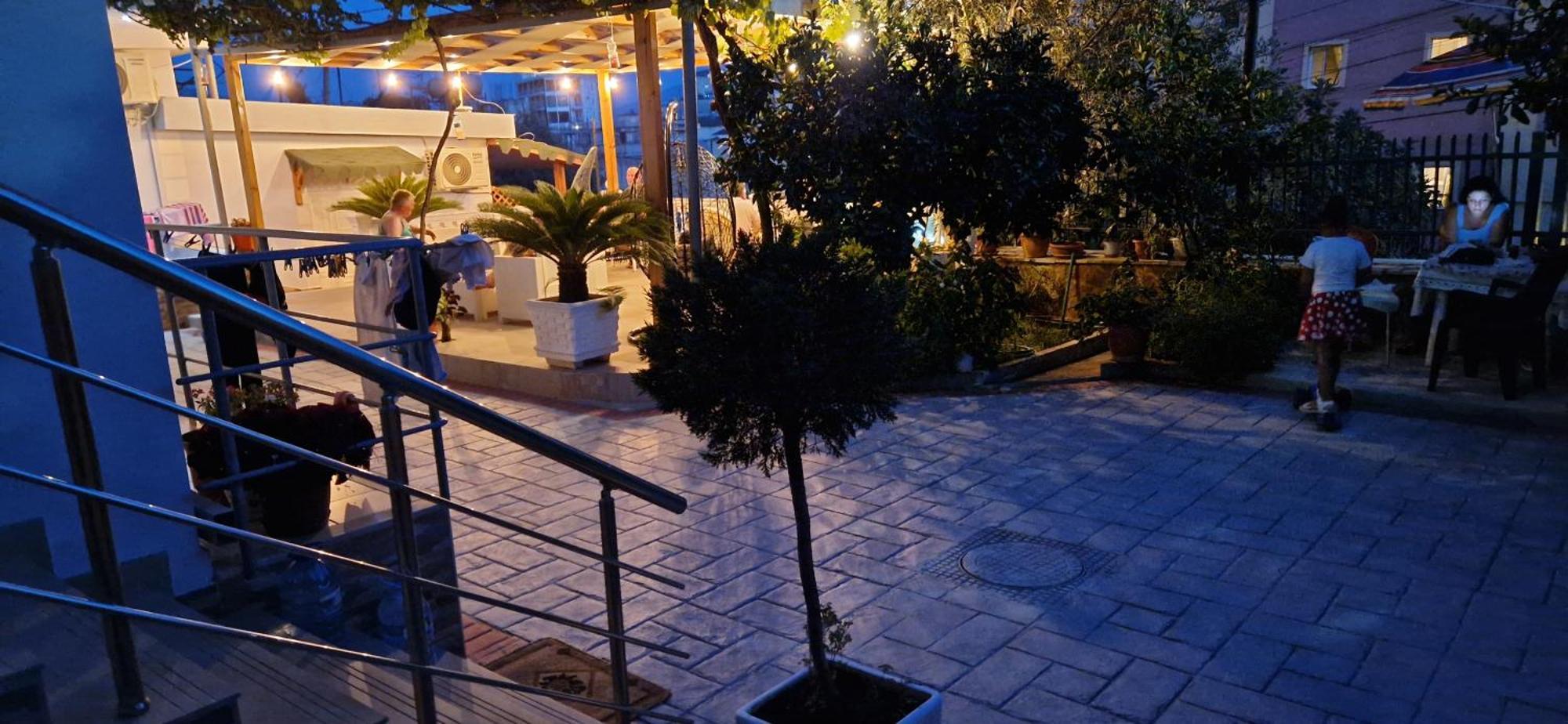Sala Apartment'S Sarande Bagian luar foto