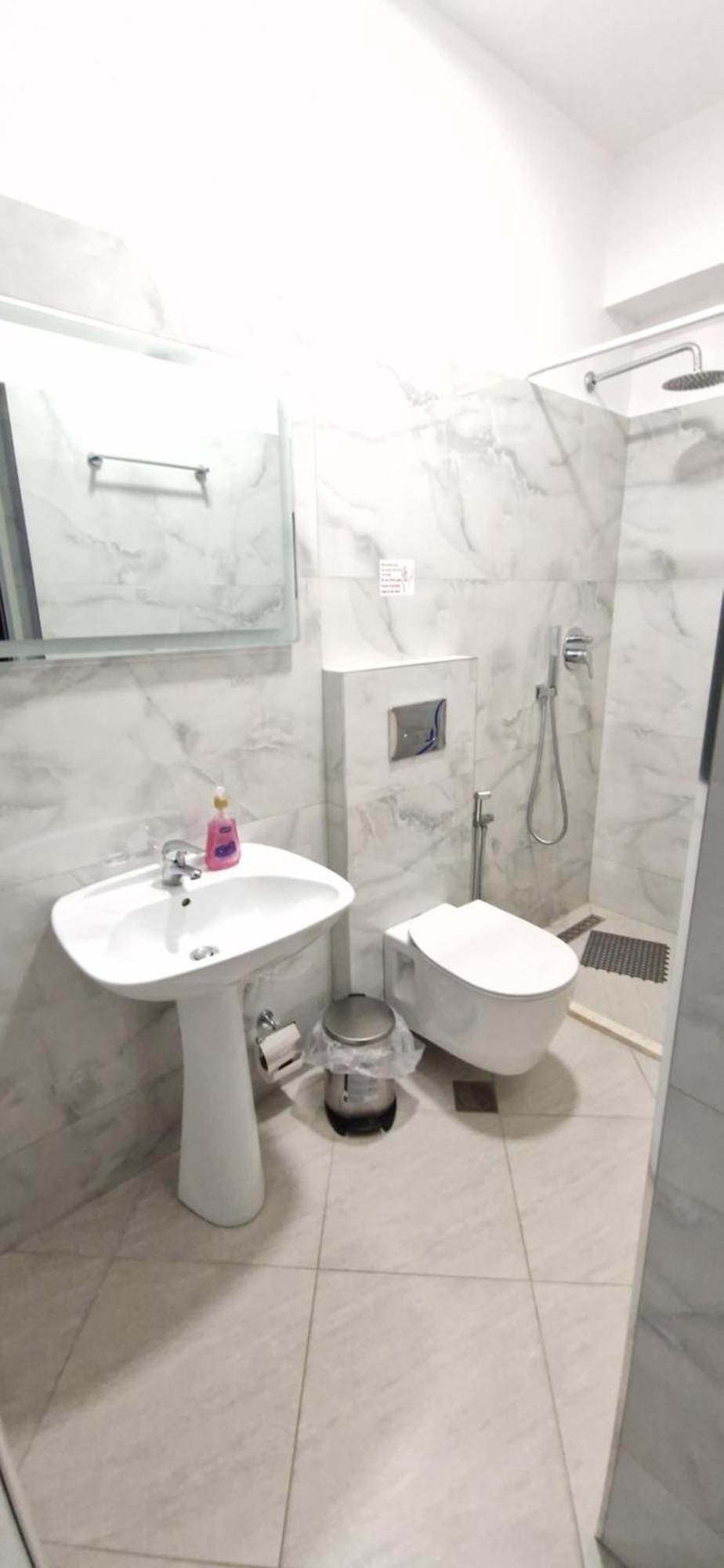 Sala Apartment'S Sarande Bagian luar foto