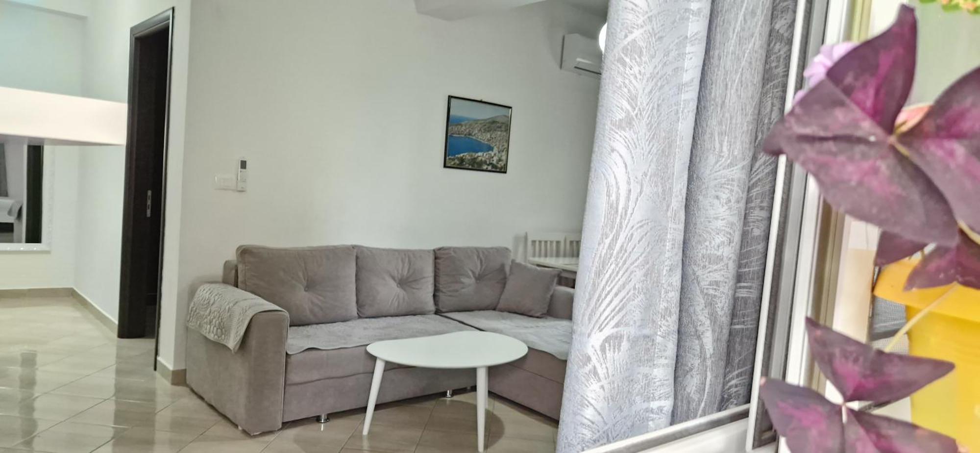 Sala Apartment'S Sarande Bagian luar foto