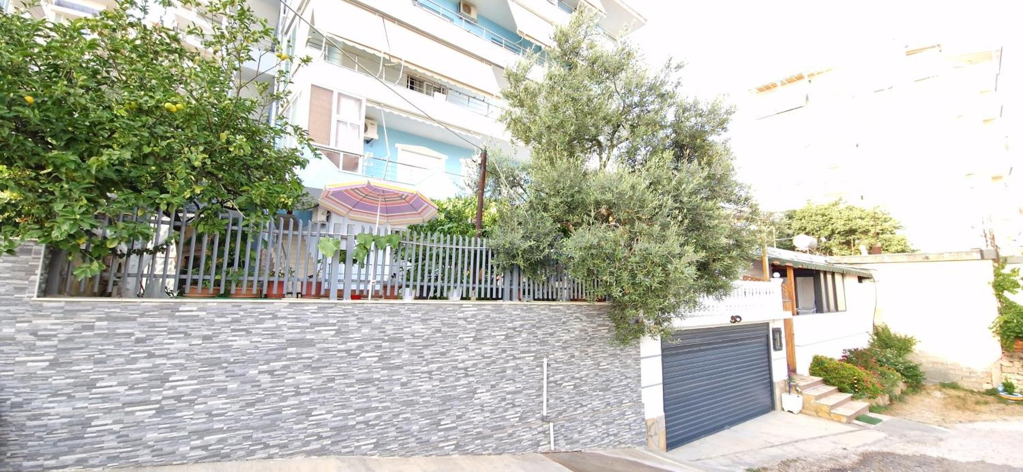 Sala Apartment'S Sarande Bagian luar foto