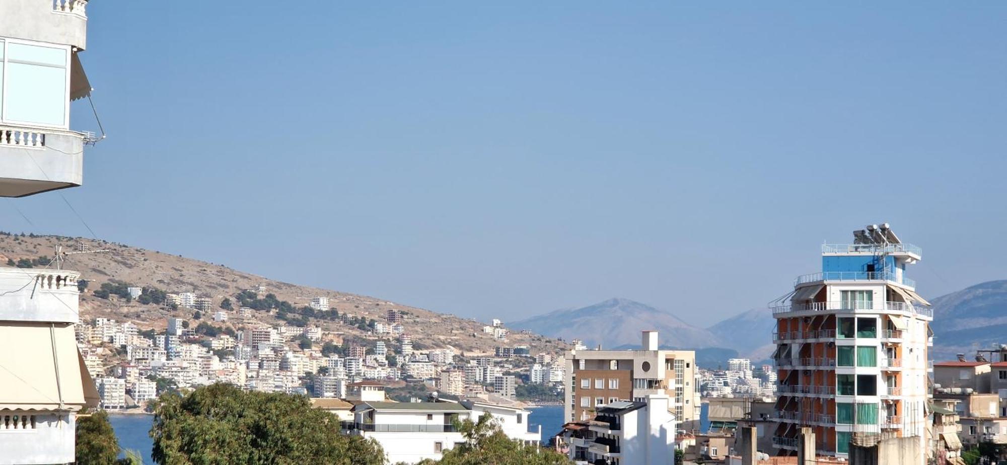 Sala Apartment'S Sarande Bagian luar foto